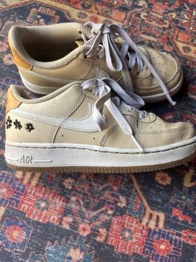 Nike Air Force 1 Low-Top Sneakers, Flower + Gum Outsole / Sz 2.5